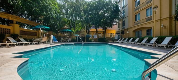 夏洛特机场南拉昆塔温德姆套房酒店(La Quinta Inn & Suites by Wyndham Charlotte Airport South)图片