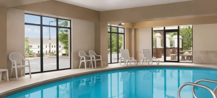 曼彻斯特 - 贝德福德希尔顿欢朋套房酒店(Hampton Inn & Suites Manchester-Bedford)图片