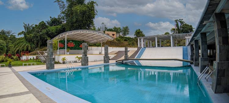 普里森尤尔酒店(Puri Senyiur Hotel)图片