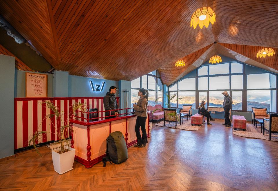 Zostel KufriHotel Overview