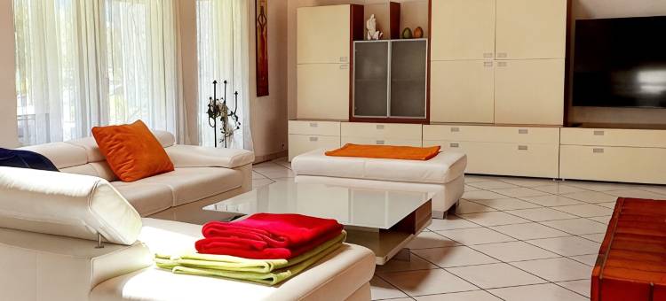 Villa in Steg with swimming pool图片