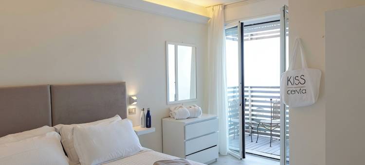 亲吻海滨酒店和餐厅(Kiss Beachfront Hotel & Restaurant)图片
