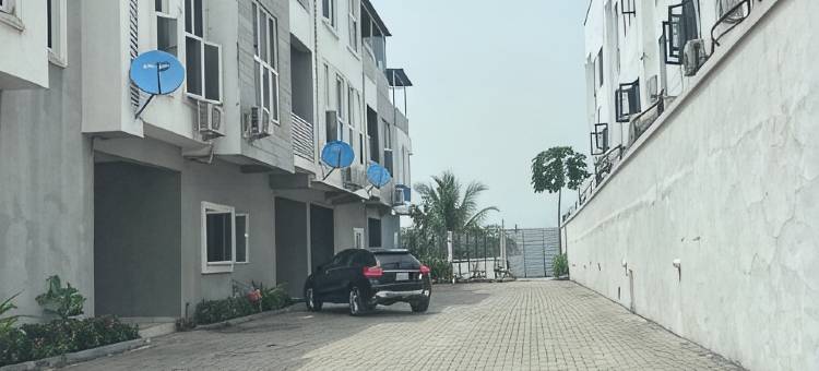 Lekki 3Bed Oceanview with Jetty, Chef & Janitor.图片