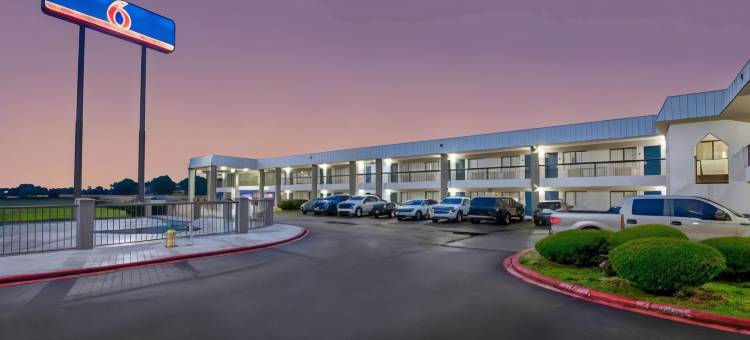 德克萨斯克纳州Studio 6酒店(Studio 6 Texarkana, TX)图片