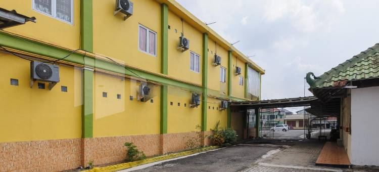 OYO2596Hj.苏哈蒂家庭旅馆(Homestay Hj Suharti Natar Lampung RedPartner)图片