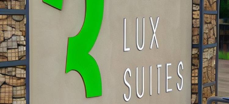 3 华丽套房酒店(3 Lux Suites)图片