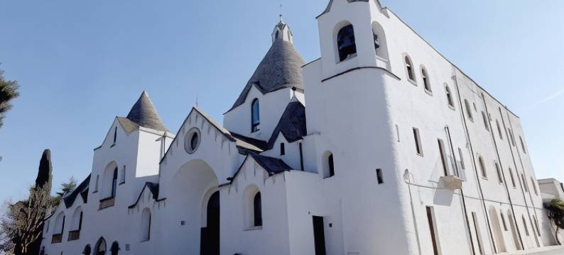 特鲁利普利亚度假旅馆(Trulli e Puglia Resort)图片