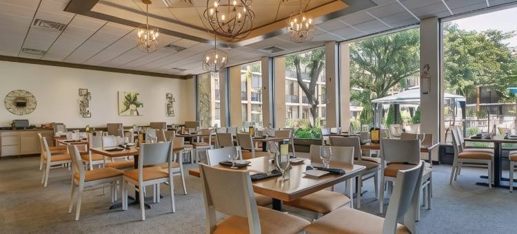 Holiday Inn 韦斯特伯里长岛(Holiday Inn Westbury-Long Island)图片