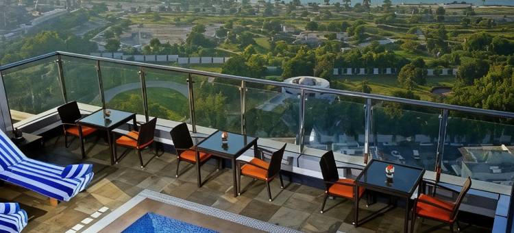 阿布扎比滨海路华美达酒店(Ramada by Wyndham Abu Dhabi Corniche)图片