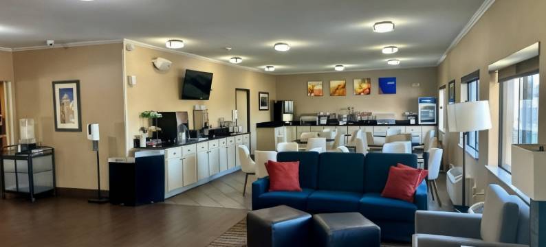 莫林-阔德城舒适酒店(Comfort Inn Moline - Quad Cities)图片