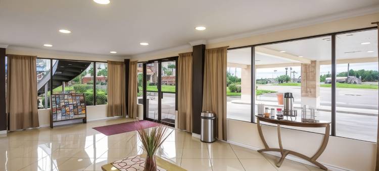 德克萨斯温尼6号汽车旅馆(Motel 6 Winnie, TX)图片