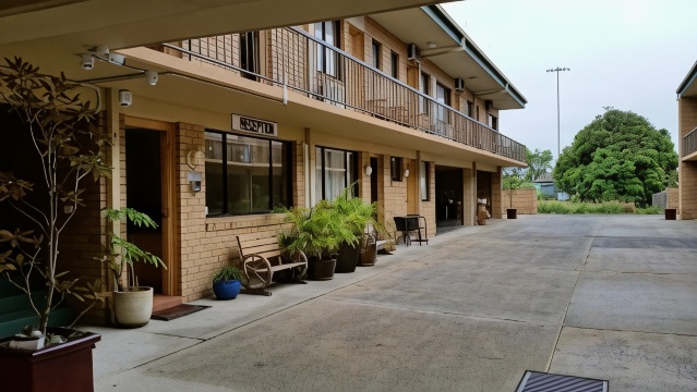 River Street Motel Hotel Overview