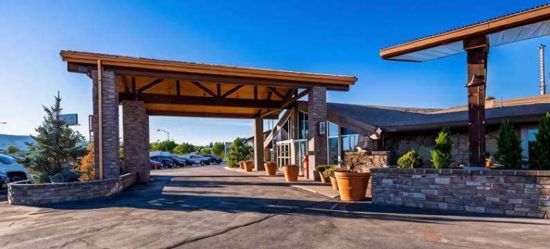 奥特洛贝斯特韦斯特酒店(Best Western Outlaw Inn)图片