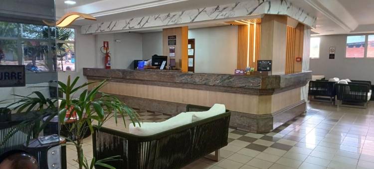 维多利亚广场酒店(Victoria Plaza Hotel)图片