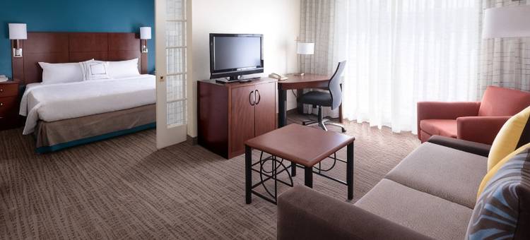达拉斯医疗市场中心索内斯塔 ES 套房酒店(Sonesta ES Suites Dallas Medical Market Center)图片