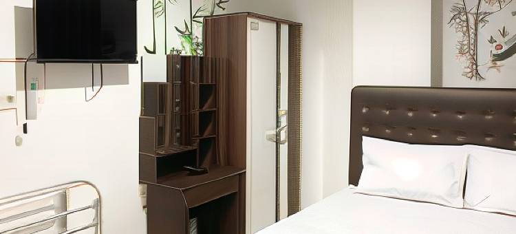 SAS宾馆米特拉红门酒店@达尔莫公园2号泗水(Sas Guest House Mitra RedDoorz at Darmo Park 2 Surabaya)图片