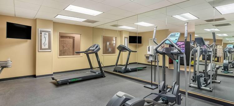 美国延长住宿套房 - 贝克斯菲尔德 - 切斯特巷(Extended Stay America Suites - Bakersfield - Chester Lane)图片