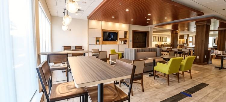 代顿东比弗克里克智选假日套房酒店(Holiday Inn Express & Suites Dayton East - Beavercreek)图片