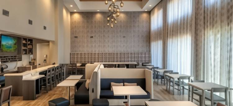 南太浩湖希尔顿欢朋酒店及套房(Hampton Inn and Suites by Hilton South Lake Tahoe)图片