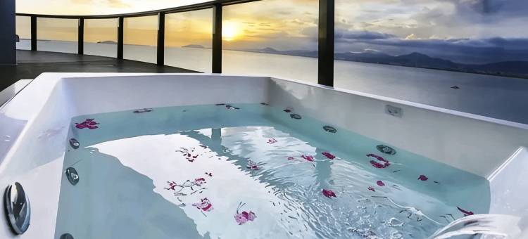 三亚凤凰岛星河湾海上公寓图片