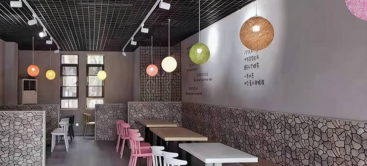 诺润四季酒店(上海海湾大学城店)图片