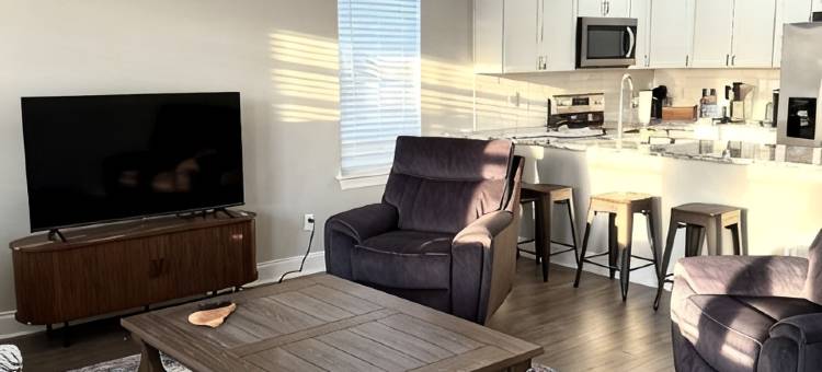 距海滩15分钟的温馨3卧室2个全卫度假屋(Charming 3-bedroom 2 full bath 15 mins from beach)图片