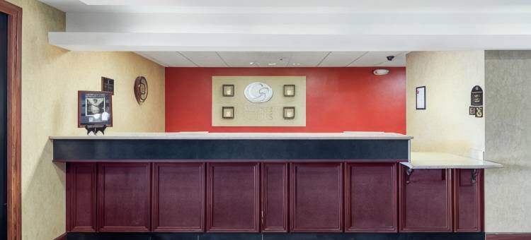 品质套房酒店米德兰北环路250(Quality Suites Midland North Loop 250)图片