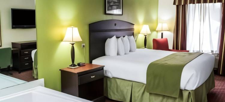 奇普利I-10出口120凯艺酒店(Quality Inn Chipley I-10 at Exit 120)图片