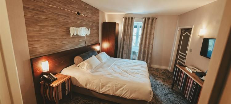 Logis酒店 & 拉巴尔热康养城堡(Logis Hôtel & Bien Être Château de La Barge)图片