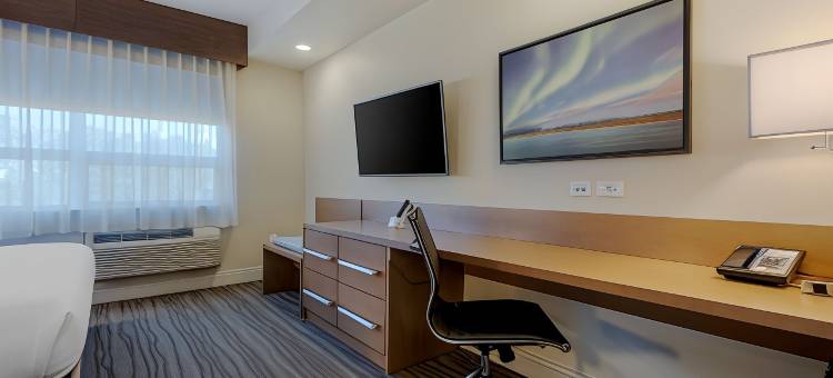 锯岭贝斯特韦斯特优质套房酒店(Best Western Plus Sawridge Suites)图片