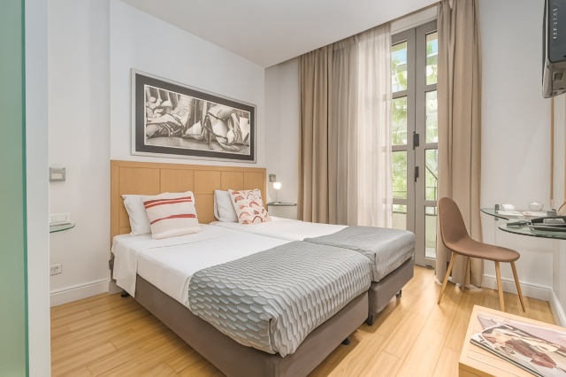 Chic HotelHotel Overview