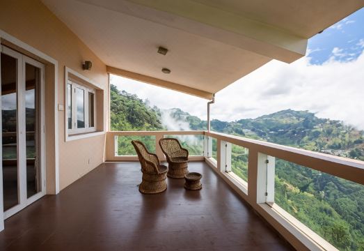 Syamantac Villa Hotel Overview