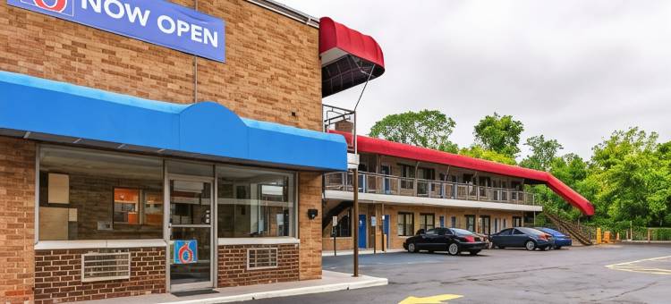 纽约埃姆斯福尔德白原 6 号汽车旅馆(Motel 6 Elmsford, NY - White Plains)图片