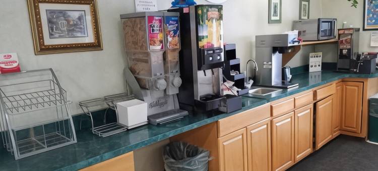 彭顿海滩-圣路易斯莫区温德姆速8酒店II号(Super 8 by Wyndham Pontoon Beach IL/St. Louis MO Area)图片