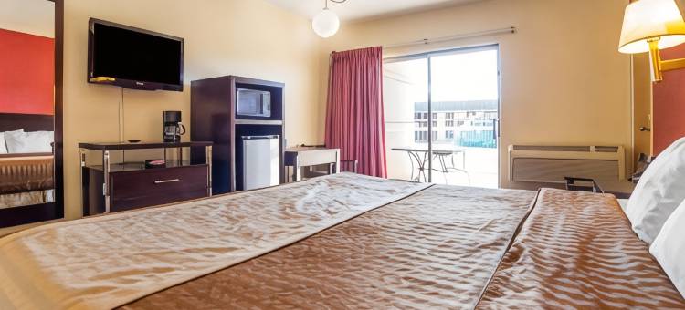 鲍威尔湖罗德威旅馆(Rodeway Inn at Lake Powell)图片