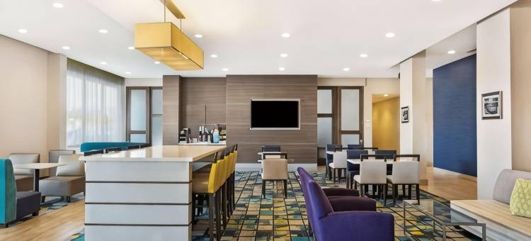 佩奇鲍威尔湖拉昆塔温德姆套房酒店(La Quinta Inn & Suites by Wyndham Page at Lake Powell)图片