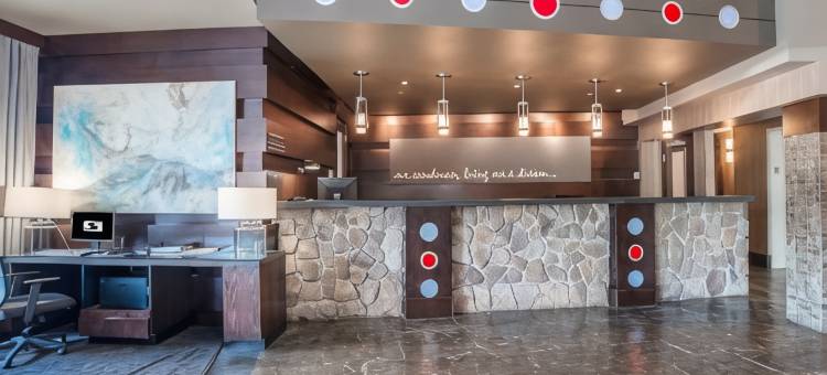 基洛纳桑德曼套房酒店(Sandman Hotel & Suites Kelowna)图片