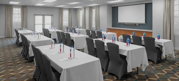 圣塔克拉里塔巴伦西亚万枫酒店(Fairfield Inn Santa Clarita Valencia)图片