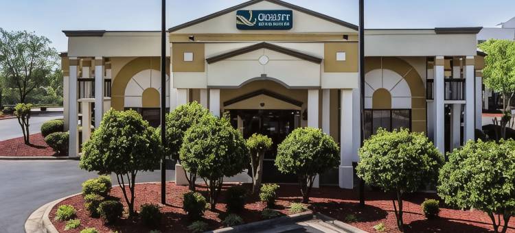 莱克诺曼穆尔斯维尔凯艺套房酒店(Quality Inn & Suites Mooresville-Lake Norman)图片