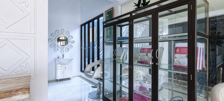 城市景观丹妮拉占碑酒店(Urbanview Daniela Jambi by RedDoorz)图片