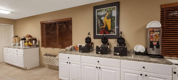 佩托斯基美吟温德姆酒店(AmericInn by Wyndham Petoskey)图片