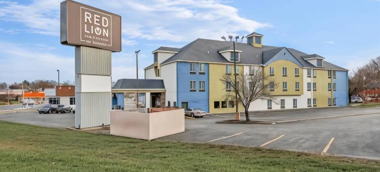 红狮酒店及套房蓝泉城(Red Lion Inn & Suites Blue Springs)图片