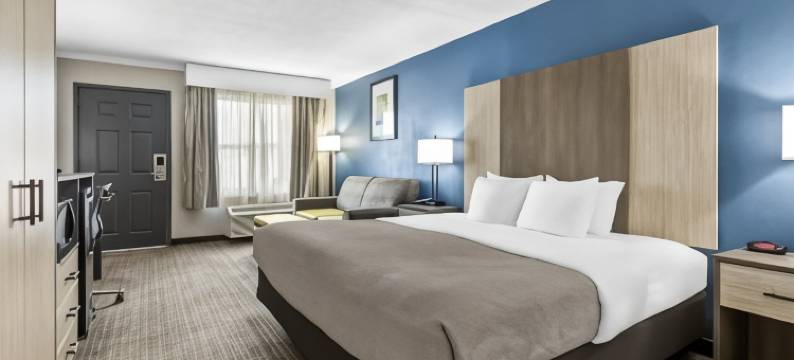 品质酒店及套房佛罗伦萨市民中心(Quality Inn & Suites Civic Center)图片