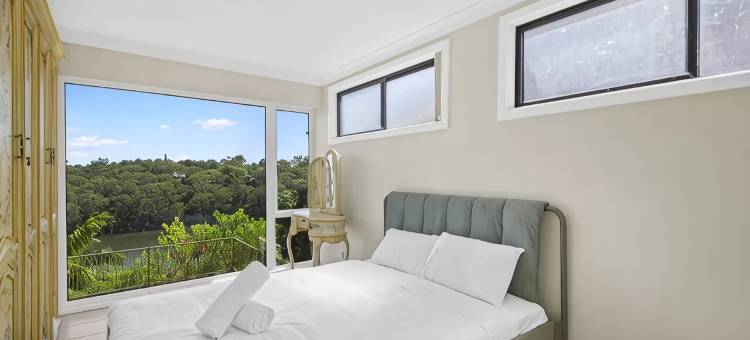 朗宸河景度假屋(Lane Cove West|河景|带泳池)(River View Oasis: Spacious 3-Bed House with Pool)图片