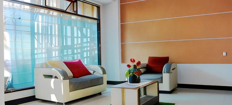红门修拉伊亚酒店靠近Bengkulu市政厅(RedDoorz Syariah at Hotel Grand Mentari)图片