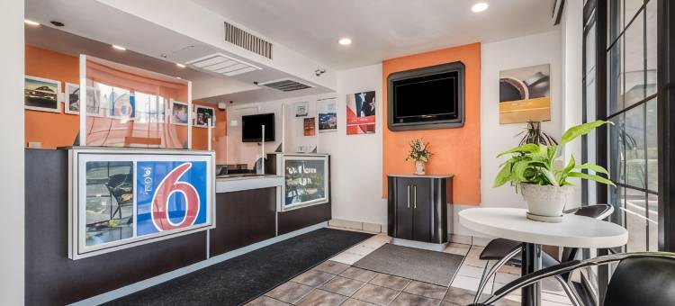 温德姆速8酒店佩塔卢马(Super 8 by Wyndham Petaluma)图片