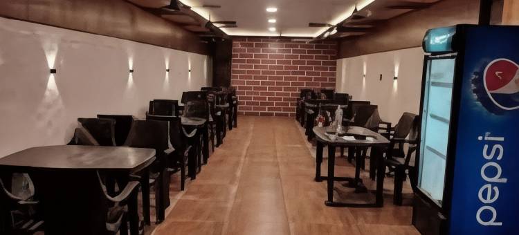 Geetanjali St公交站旁酒店(Hotel Geetanjali St Bus Stand Panvel)图片