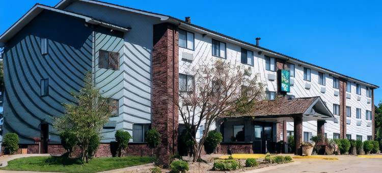 凯艺套房酒店(Quality Inn & Suites Bloomington I-55 and I-74)图片