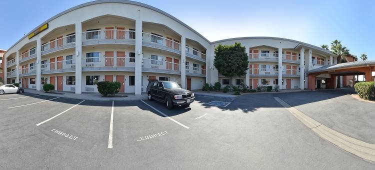 贝克斯菲尔德-中心速8酒店(Super 8 by Wyndham Bakersfield/Central)图片