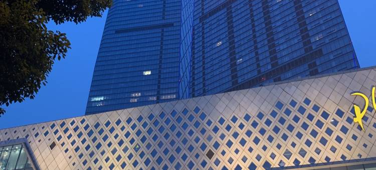 镇江泡泡夜景酒店式公寓图片